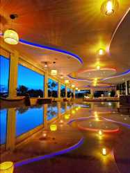 Sveltos *** hotel w Larnaka z samochodem